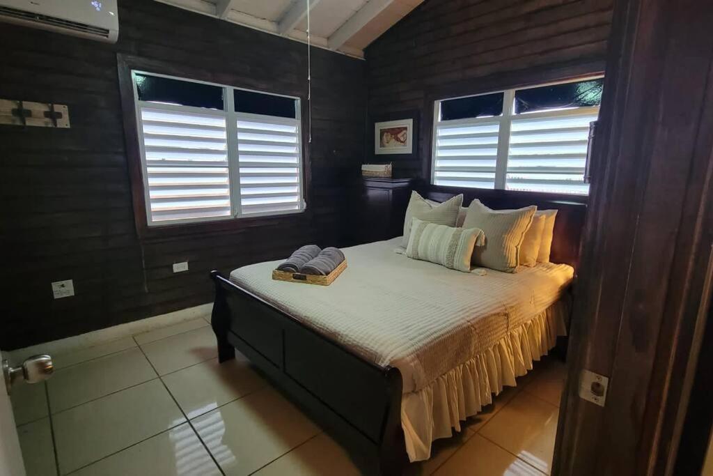 “La Choza” Beach Cabin En El Poblado De Boqueron Cabo Rojo Exteriör bild